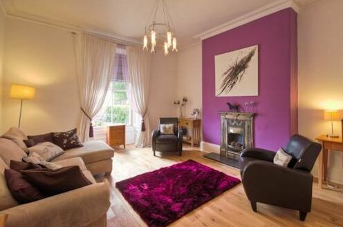 The Hollies Bed & Breakfast Prestwick - Photo4