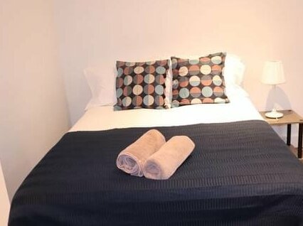 Central Reading Friar Street Serviced Apartment - Photo2