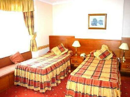 Rainbows Lodge Hotel and Serviced Apartments - Photo2