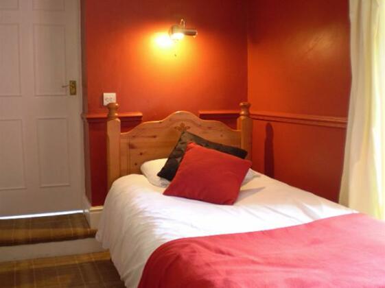 The Red Lion Hotel Redbourne - Photo4