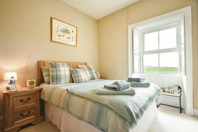 Rocking Chair Farmhouse - Photo2