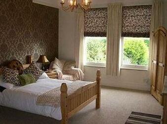 Staveley House Bed & Breakfast Colwyn Bay - Photo3