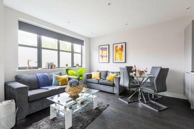 Home ly - Watford Premier Apartments - Photo2