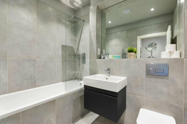 Home ly - Watford Premier Apartments - Photo3