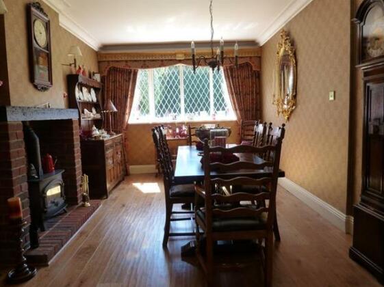 Bage House Bed and Breakfast - Photo2