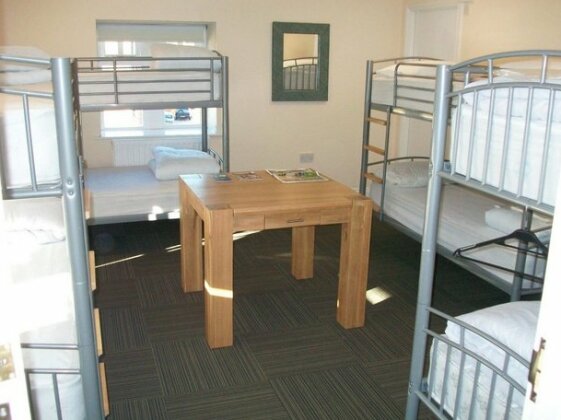 Tomlinsons Bunkhouse - Photo5