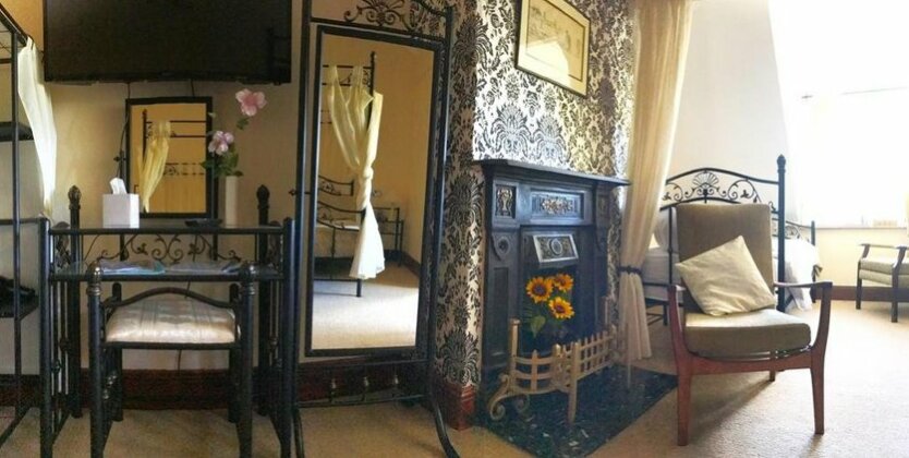 The Firs Guesthouse Runswick - Photo2