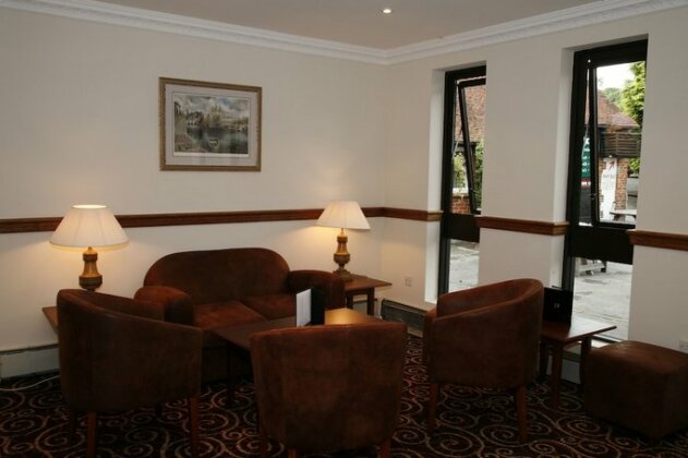 The Legacy Rose & Crown Hotel - Photo3