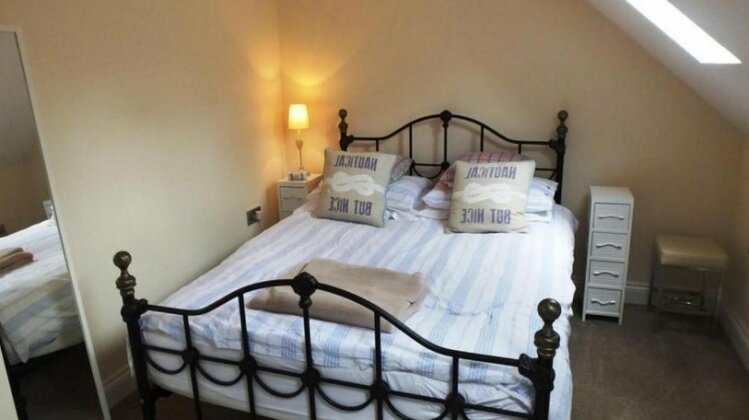 London House Apt 2 - Photo2