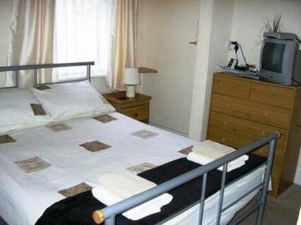 Hermosa Guesthouse - Photo4