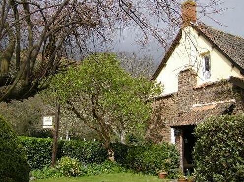 Tudor Cottage Selworthy - Photo2