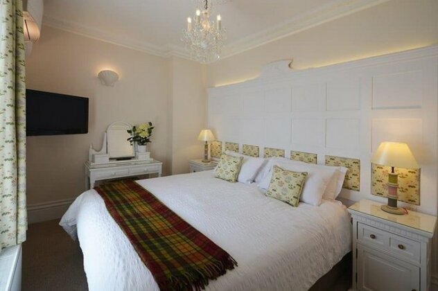 Haven Hall Hotel - Photo2