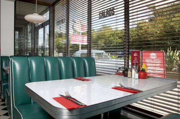 7hotel Diner - Photo4