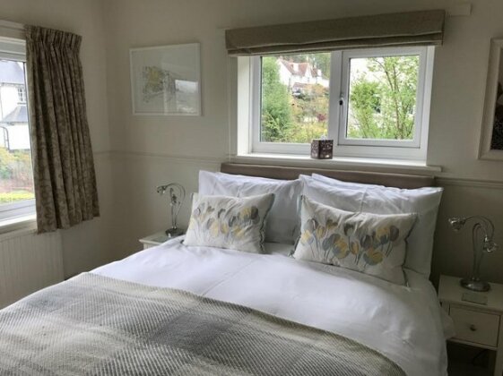 Coombe Bank Guest House - Photo4
