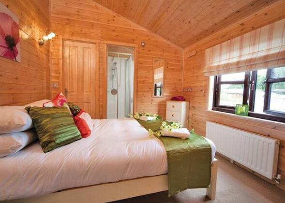 Raywell Hall Country Lodges - Photo5