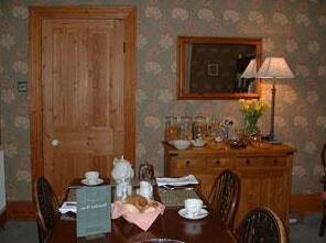 Hedgefield - Photo3
