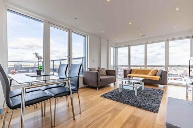 London In 18 Mins - Private Roof Terrace - Free Parking - Photo2