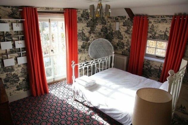 The Hollies Bed and Breakfast - Photo4