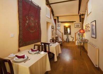 Rafters Bed & Breakfast - Photo2