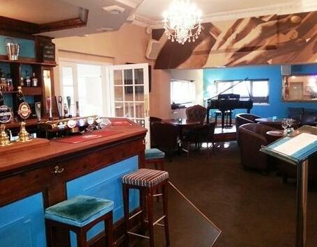 Blue Keys Hotel Bar & Restaurant - Photo2