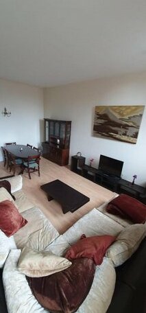 Large two bed ground floor apartment City centre - Photo3