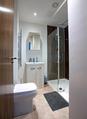 Modern 1 Bedroom Apartment in City Centre - Photo4