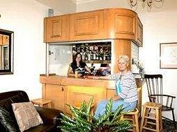 Crescent House Hotel - Photo2