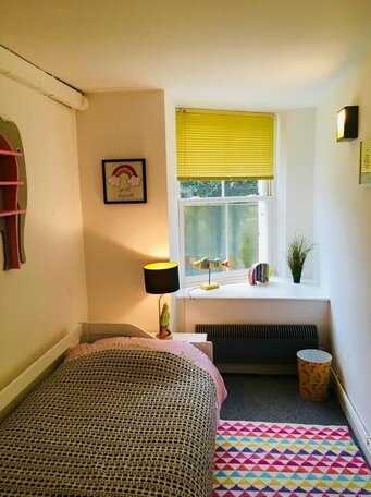 A Perfect Stylish 2 bedroom Ground floor Apartment - Photo4