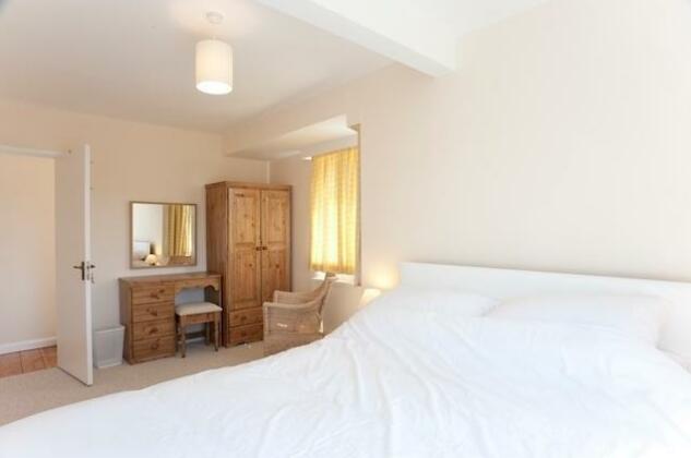 Whitestones - Photo3