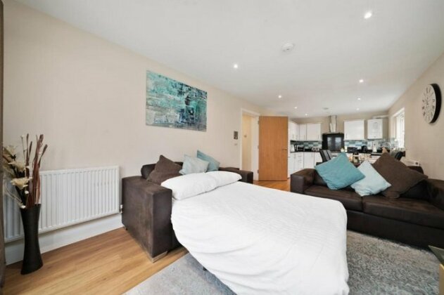 London Heathrow Living Serviced Apartments by Ferndale - Photo2
