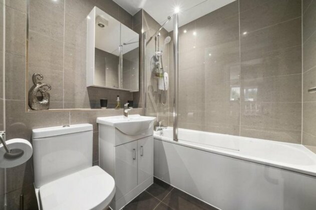 London Heathrow Living Serviced Apartments by Ferndale - Photo5