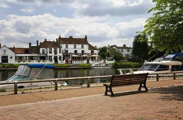 The Swan Hotel Staines - Photo2