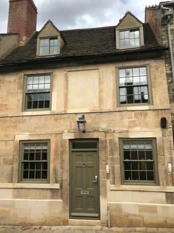 Number 6 Stamford - Boutique Grade II Listed Townhouse