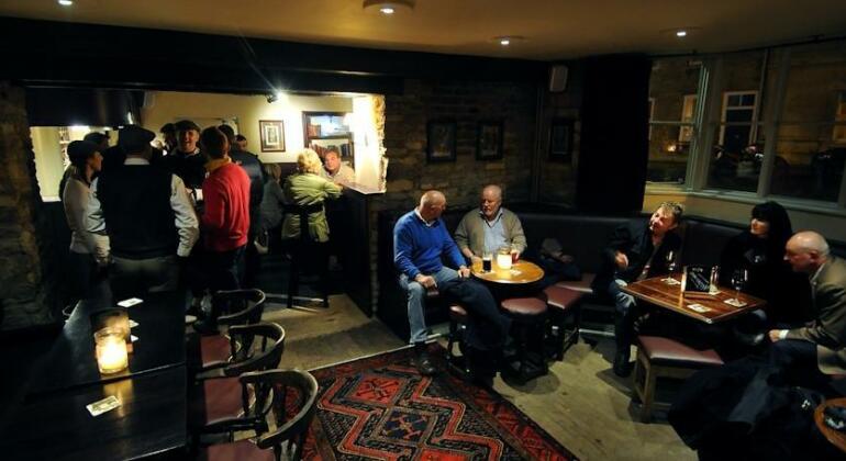 The Bull And Swan - Photo5
