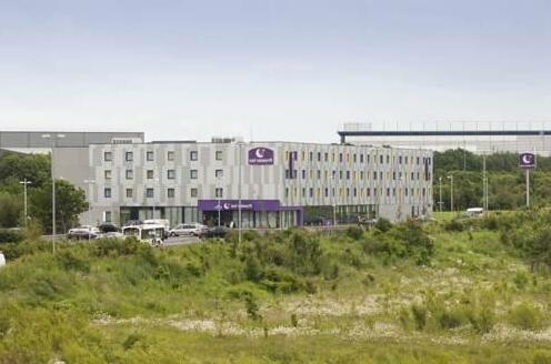 Premier Inn London Stansted Airport - Photo2