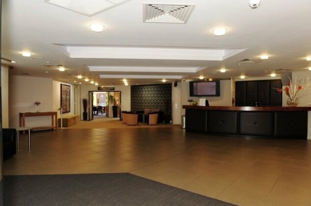 Stirling Court Hotel - Photo4