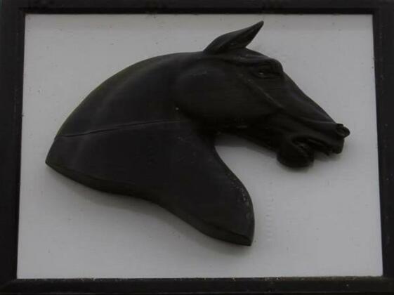 The Black Horse Fulmer - Photo5