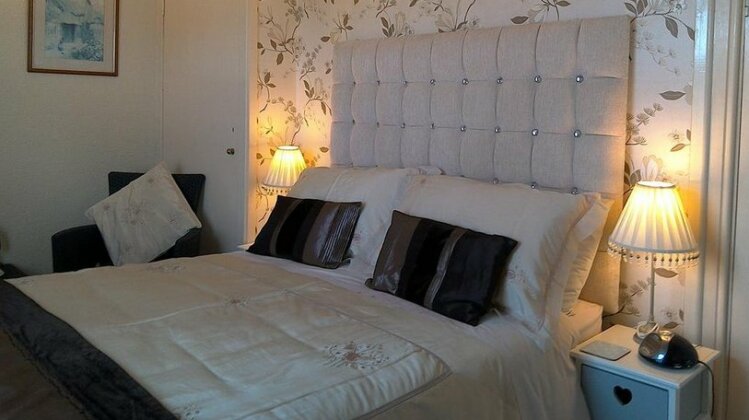 Glenotter Bed and Breakfast - Photo4