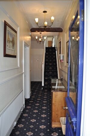 Avoncot Guest House - Photo2