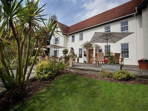 Sturmer Hall Hotel & Conference Centre