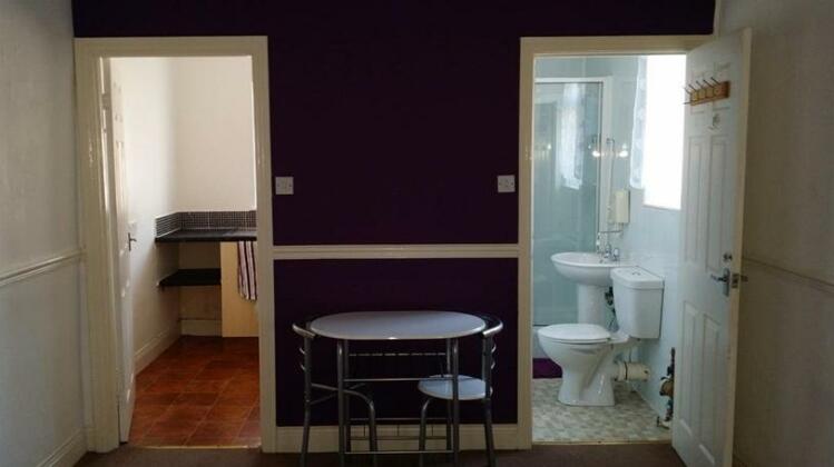 The Royalty Sunderland - Photo2
