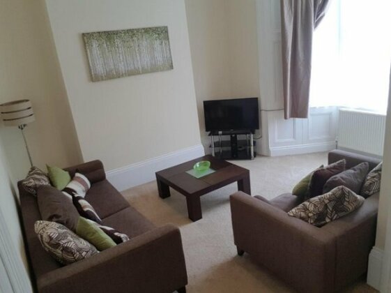 Tunstall Serviced Home - Photo2