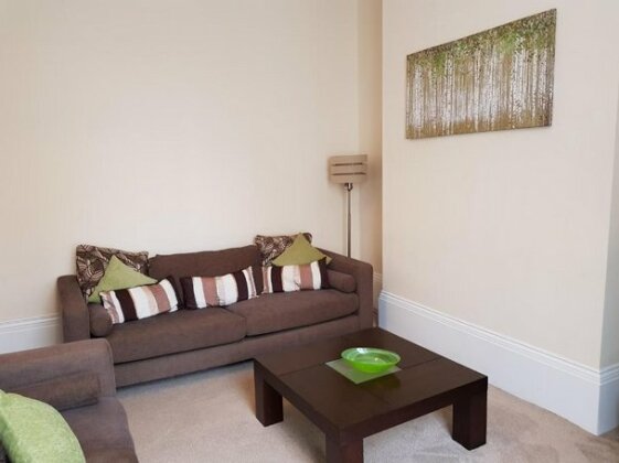 Tunstall Serviced Home - Photo5
