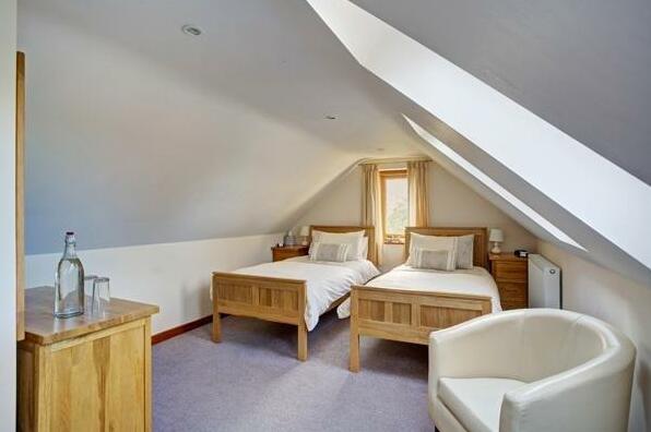 Grove Barn Guest Rooms - Photo2