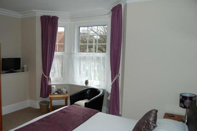 Millbrook Guest House - Photo2