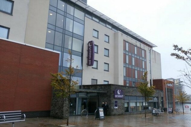 Premier Inn Swansea Waterfront