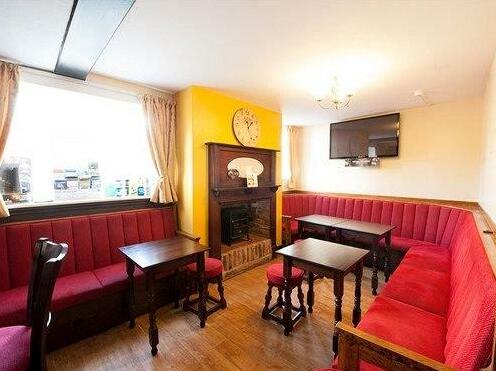 The Red Lion Tarvin - Photo4