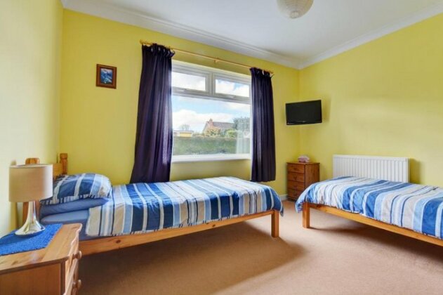 Ocean Point Tenby - Photo3