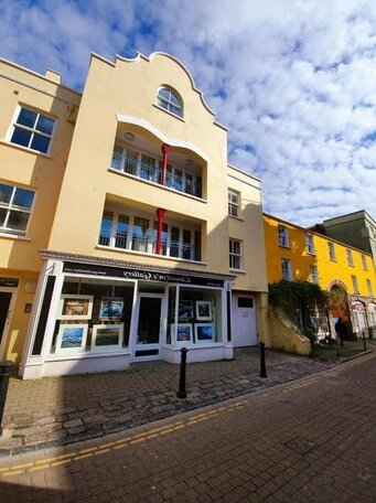Stylish flat in central Tenby + parking & balcony - Photo5