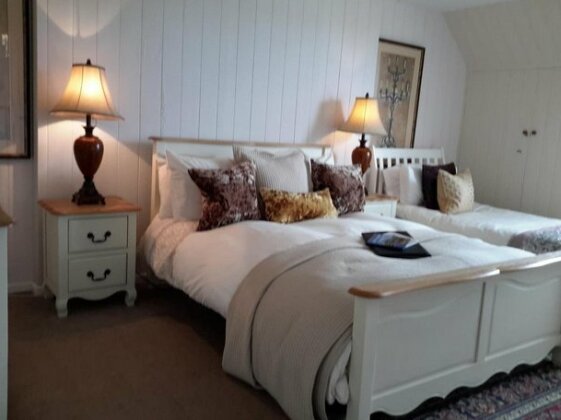 Silverdale Farm House - Photo5